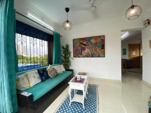 ConnektHomes - Saba heritage Charming Apartment in Bandra West