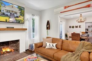 #TheLakeHouse - Fun, Fishing & Games - Near Airport,BJCC,Downtown,Crossplex