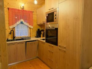 Smolovic chalet Family Mountain Escape