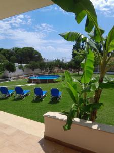 Marathon Beachside Villa 100m from the beach