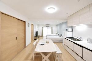 Room 501 Japanese Tatami 3LDK 75sqm Near Namba Family Friendly Stay
