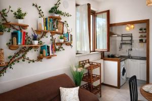 Nido Dei Tramonti - Lake View and Garden - ItalyWeGo