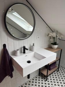 D.O.O. Yury Apartment