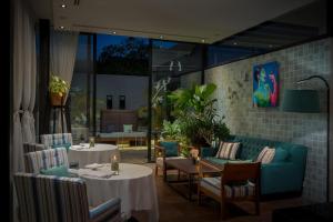 The Aviary Hotel