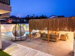 DEFNE - Stunning New Luxury Villa for 8 in Central Fethiye