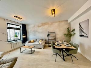 NEU 80qm großes Apartment in der Kieler Innenstadt zwischen Bahnhof, Förde und Fußgängerzone