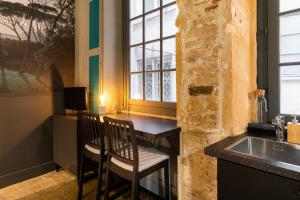 Charming studio in the heart of the 1st arrondissement authenticity and