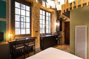 Charming studio in the heart of the 1st arrondissement authenticity and
