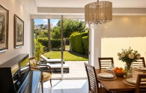 3 Bedroom Stunning Home In Benalmádena