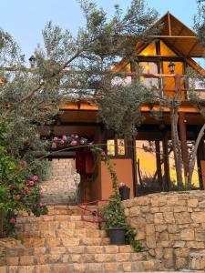 Dana luxury huts