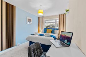 KingstonUponThames,Contractor,5BR,Sleeps8,Parking,Close to Central London