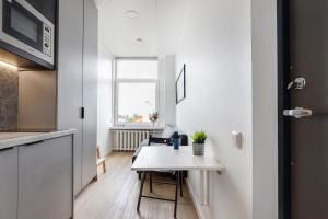 Tiny Central Urban Studio