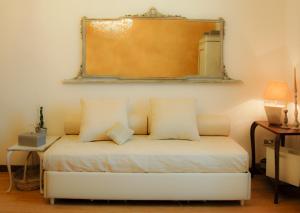 Suite con due bagni ,in centro ,con parcheggio e prima colazione