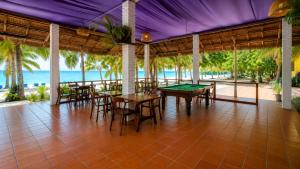 Koh Rong Beach Hostel and Bungalows