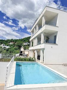 SkySea Residence in Bregi with a view of Opatija