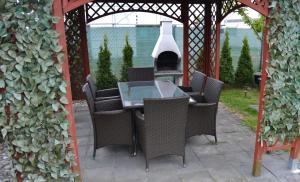 Ferienhaus Lilja mit Garten, Kamin und Pool