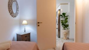 Virginia Suite - Jacuzzi Retreat in Kalamaki