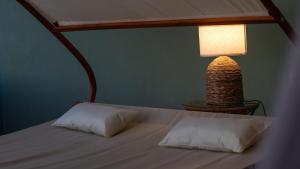 Virginia Suite - Jacuzzi Retreat in Kalamaki