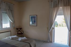 Zalongo Balcony Villa