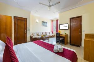 Ashoka International Hotel - Near DB Gupta Road