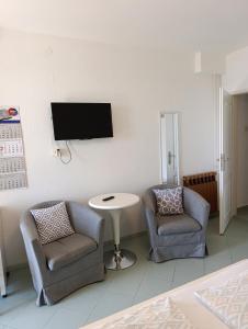 Apartments & Rooms Karmen