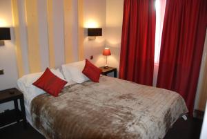 Hotels Hotel Corrieu : photos des chambres