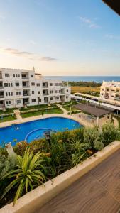 Mediterranean Escape Colina smir solo familias