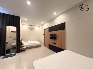 Hotel Shree Maya Comfort Inn
