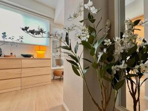 Luxury 2 bedroom suite in Shinjuku, Tokyo, super luxury Dyson & POLA top configuration! 3 min to Waseda station, maximum 4 guests