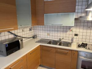 Sansa House Comfortable and within walking distance of the center