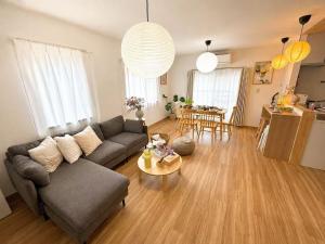 5BR Private Villa 1 Stop from Shibuya 2 Bath & 2 WC Up to 15 Guests