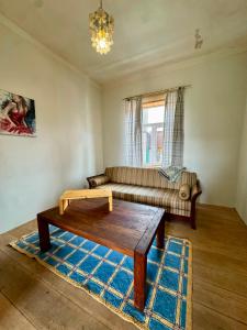 Rustic city centre apartment