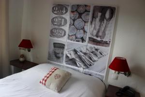 Hotels A la Maison Rouge Hotel & Restaurant : photos des chambres