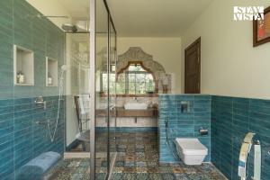 StayVista at Casa Dos Reis with Lawn & Pool