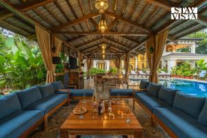 StayVista at Casa Dos Reis with Lawn & Pool