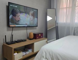오픈특가 해피하우스 현이네 서울 홍대 명동 강남 2호선 모임 커플 관악산 도시속로컬