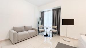 Affordable Luxury Studio in Prime Coastal Location