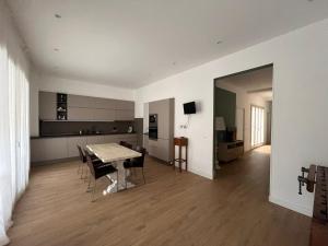 Bettini House