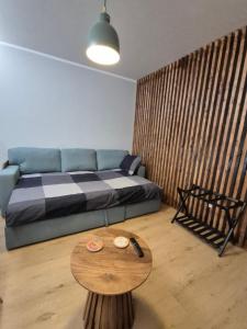 Newly Renovated Elegant Studio next to Messe