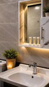 WADI RUM ROTANA BUBBLE lUXURY