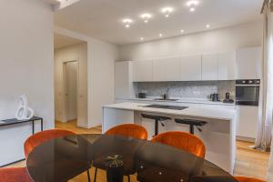 Prime Comfort - Elegant Florence Living