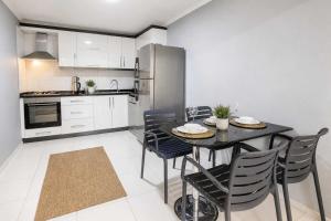 Hadrian Nest 3BR Apartment Opposite Hadrian Gate