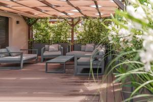 Mountain View Suites