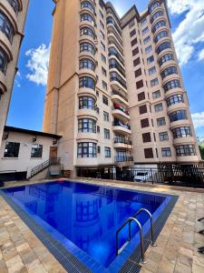 Serene Two Bedroom in UpperHill with Pool and Gym