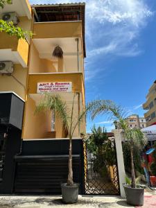 Apartments & Rooms Voglis House