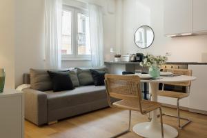 Modern Isola Suite - Near Metro - HL collection