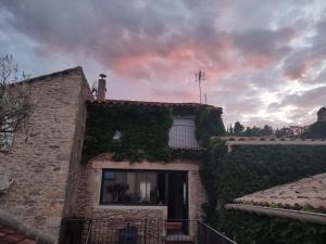 Maison de village avec piscine