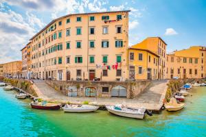 0586 Experience Apartment Livorno