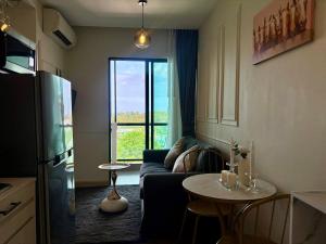The Happy Place Condominium I Seaview Unit
