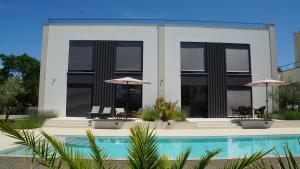 NEW!!! Luxury ApartVilla Our Dream next to Sea with Swimming Pool